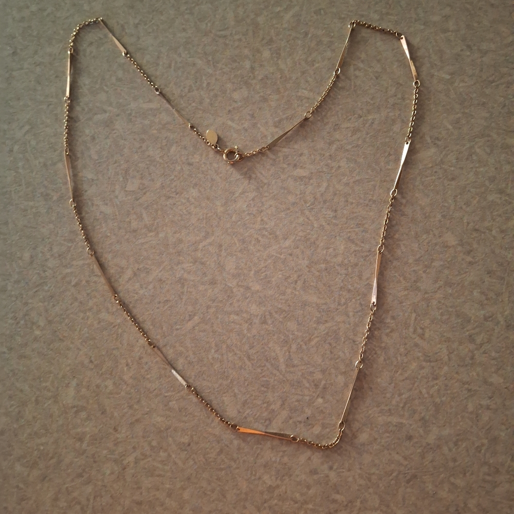 Avon 80s necklace